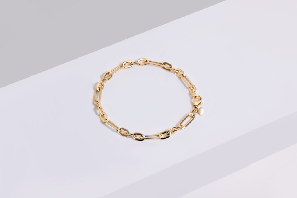 Joyas minimalistas: Ejemplos y características
